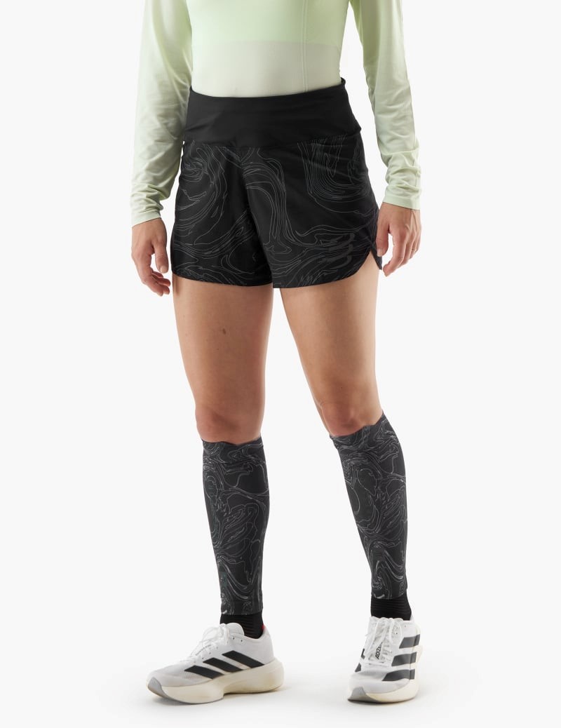 Performance Short W Aurora